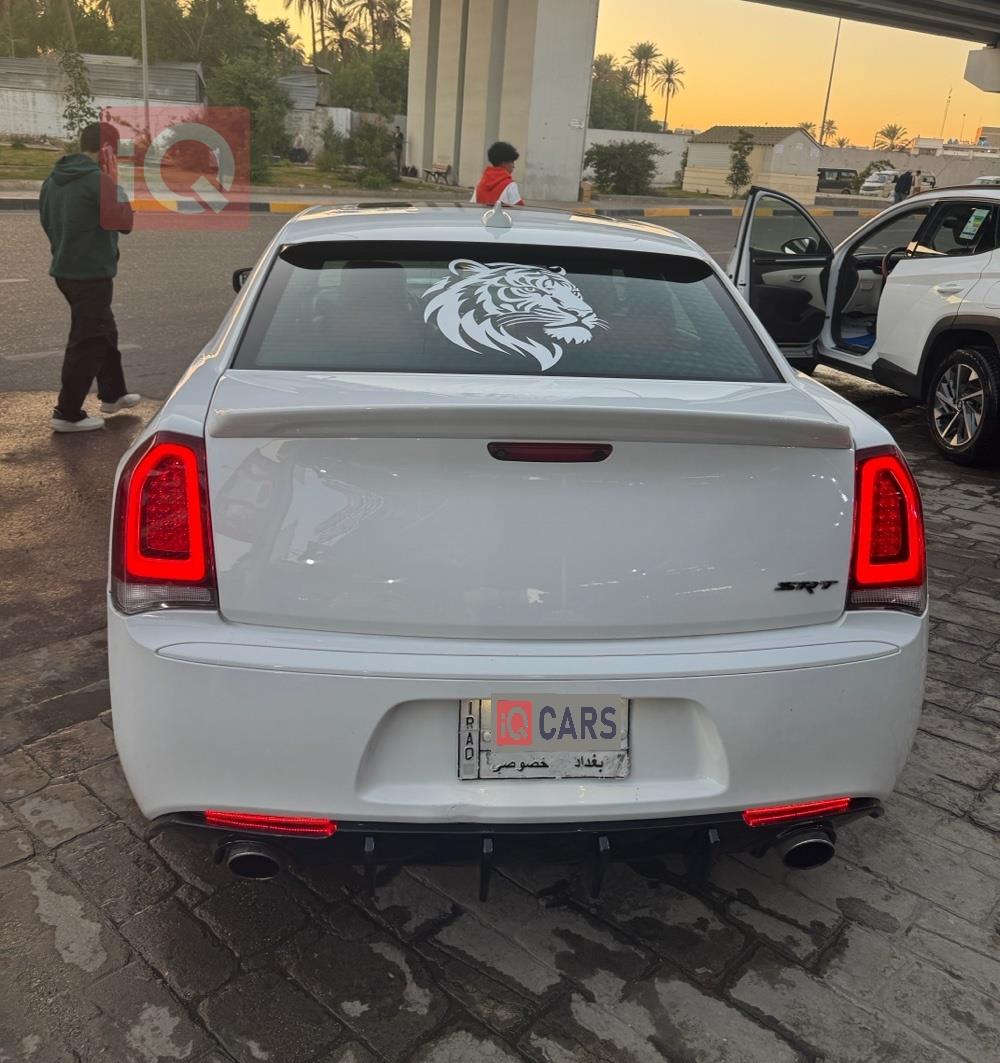 کرایسلەر 300